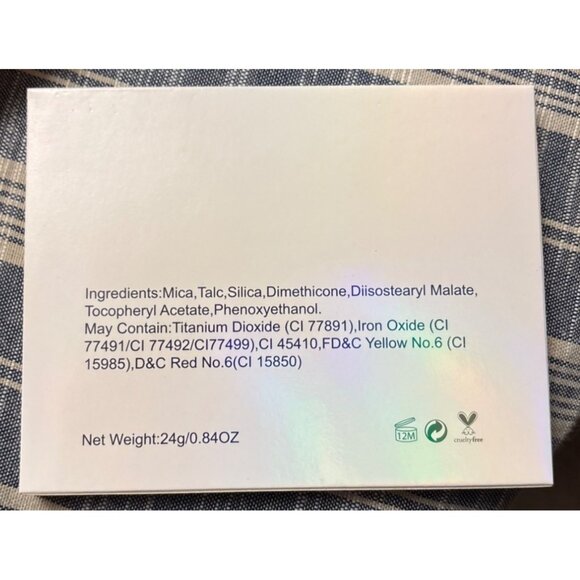 Melinaglamour Beauty 12-Color Eyeshadow Palette Mirror Bold & Neutral Shades - Picture 2 of 5